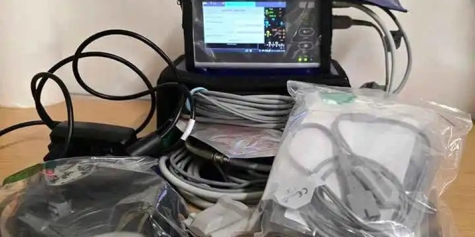 Új betegőrző monitorral gazdagodott az ajkai mentőállomás
