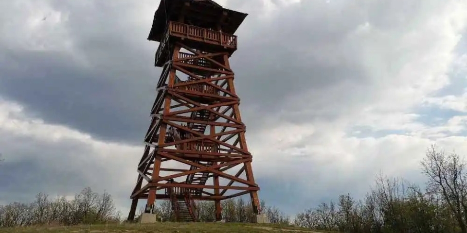 Végleg búcsút inthetünk a Molnár Gábor-kilátónak – megkezdődött a bontás