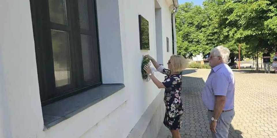 Giay Frigyesre, Ajka meghatározó helytörténészére emlékeztek a Városi Múzeumnál